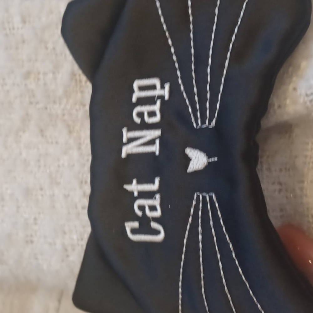Steve Madden "Cat Nap" Oversized Blanket Scarf - Picture 3 of 8